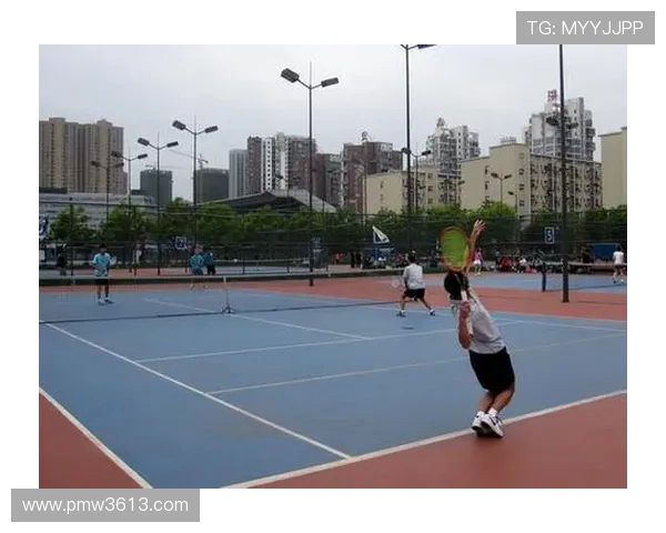 武汉网球队在城市联赛中的比赛经验与表现分析